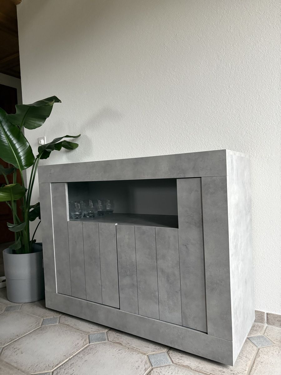 Commodes: Kommode – Neuf (Voir description) à Hombrechtikon par tamyverkauft