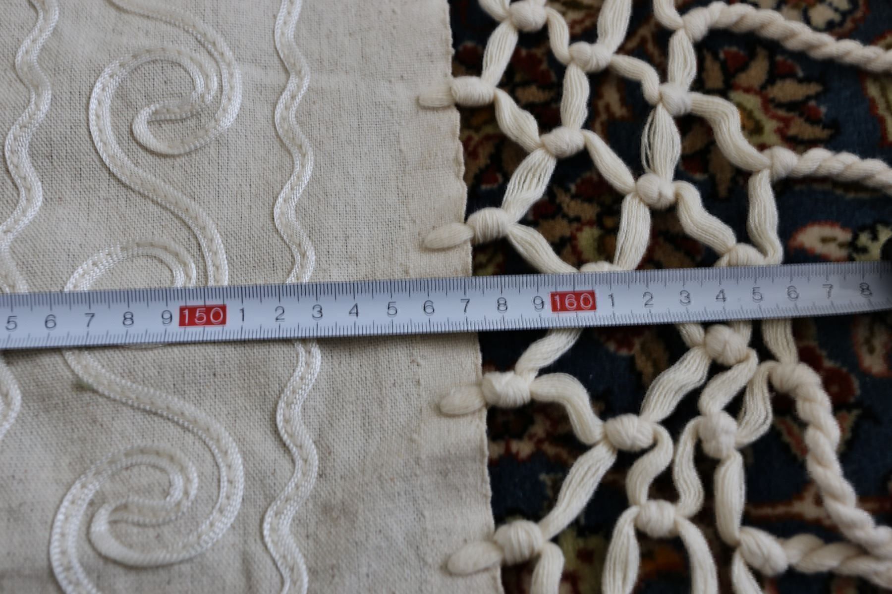 Altra biancheria da tavola: Tischtuch beige-weiss 157 x 145 – Usato da Basel venduto da Verkauf_Aral 3