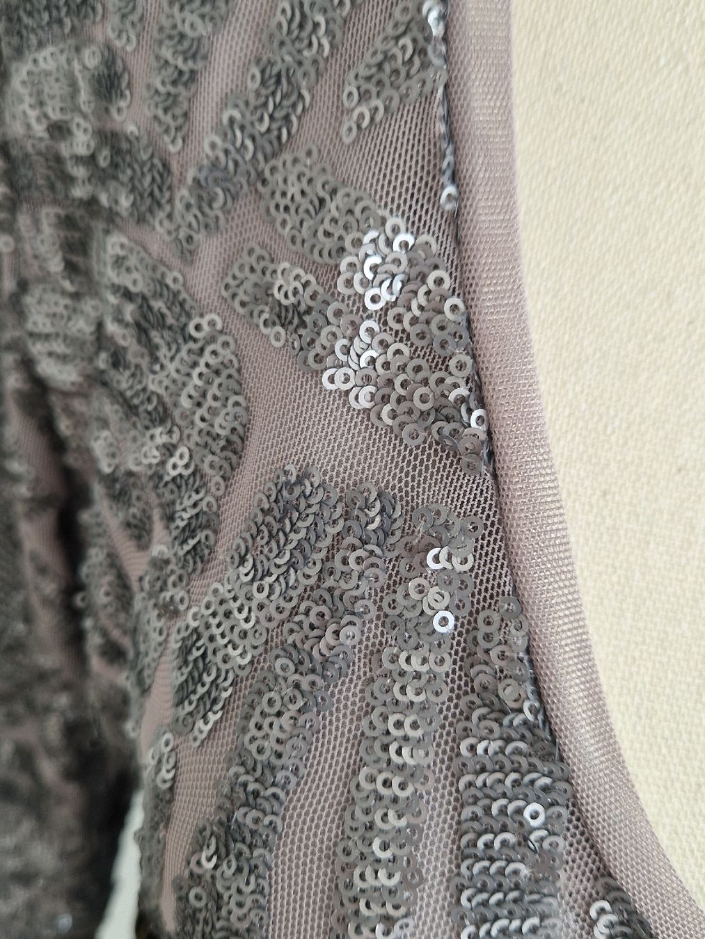 Vestiti: BCBGMAXAZRIA Kleid Gr.M/L – Nuovo (secondo la descrizione) da Horgen venduto da akkohappyshopping 6