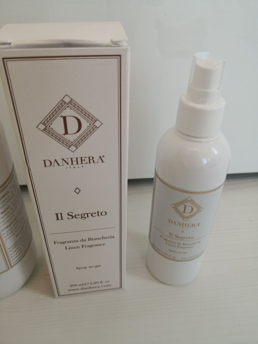 Profumi & Eau de Toilette: 🤩2 DANHERA WÄSCHEDUFT, NEU – Nuovo e nell'imballaggio originale da Olten venduto da Naja-Twins-Twins 3