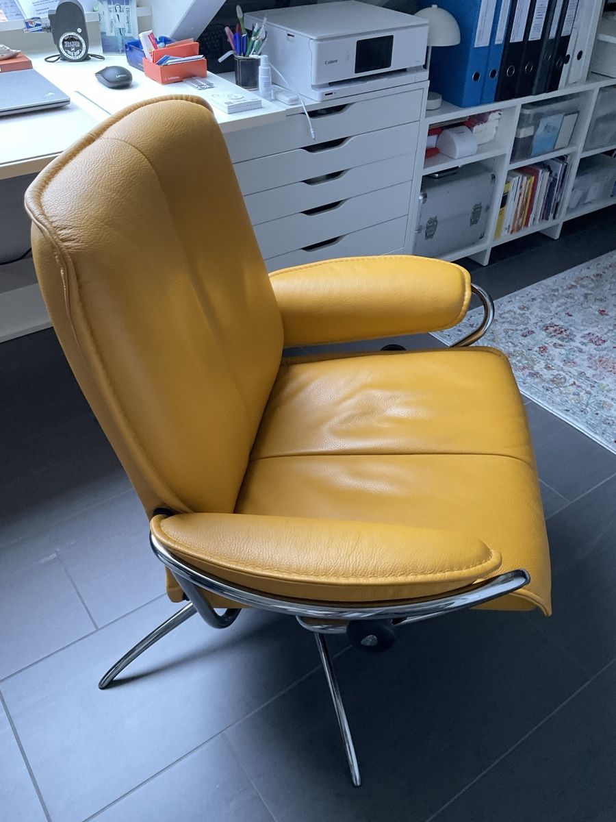 Stressless Poltrone: Stressles Einzel- Drehsessel ( Fauteuil ) – Usato da Goldach venduto da Goldacher1 6