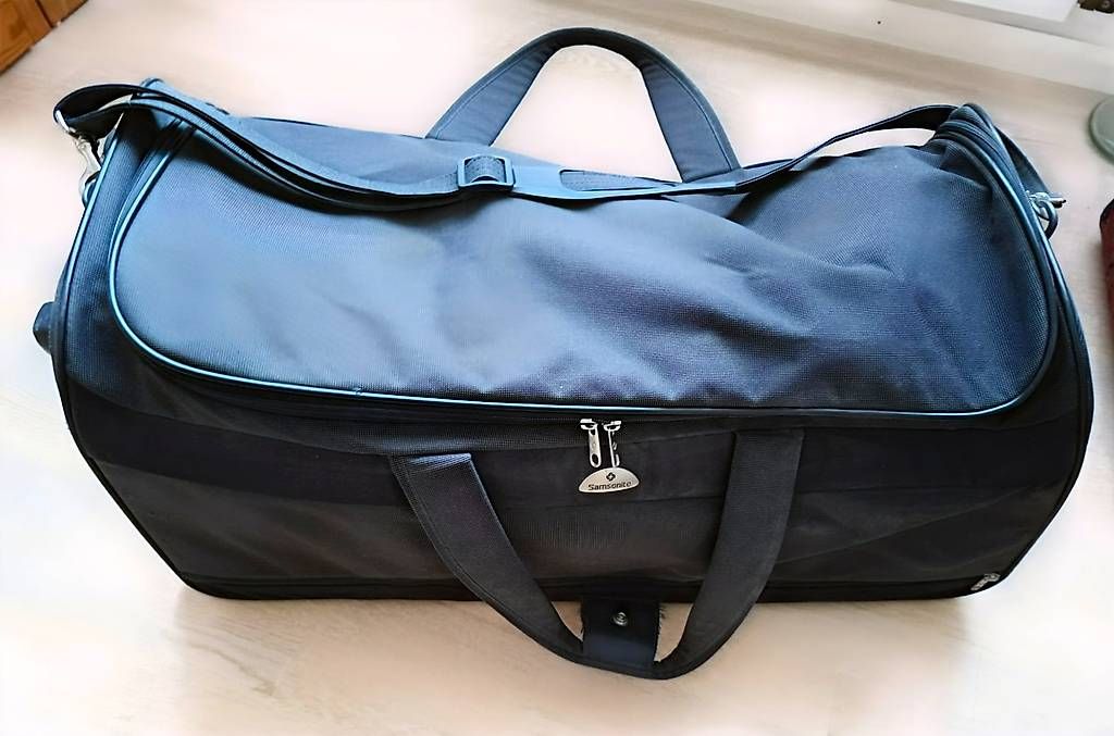 Sacs: Reise Bag – D'occasion à Binningen par haliz 2