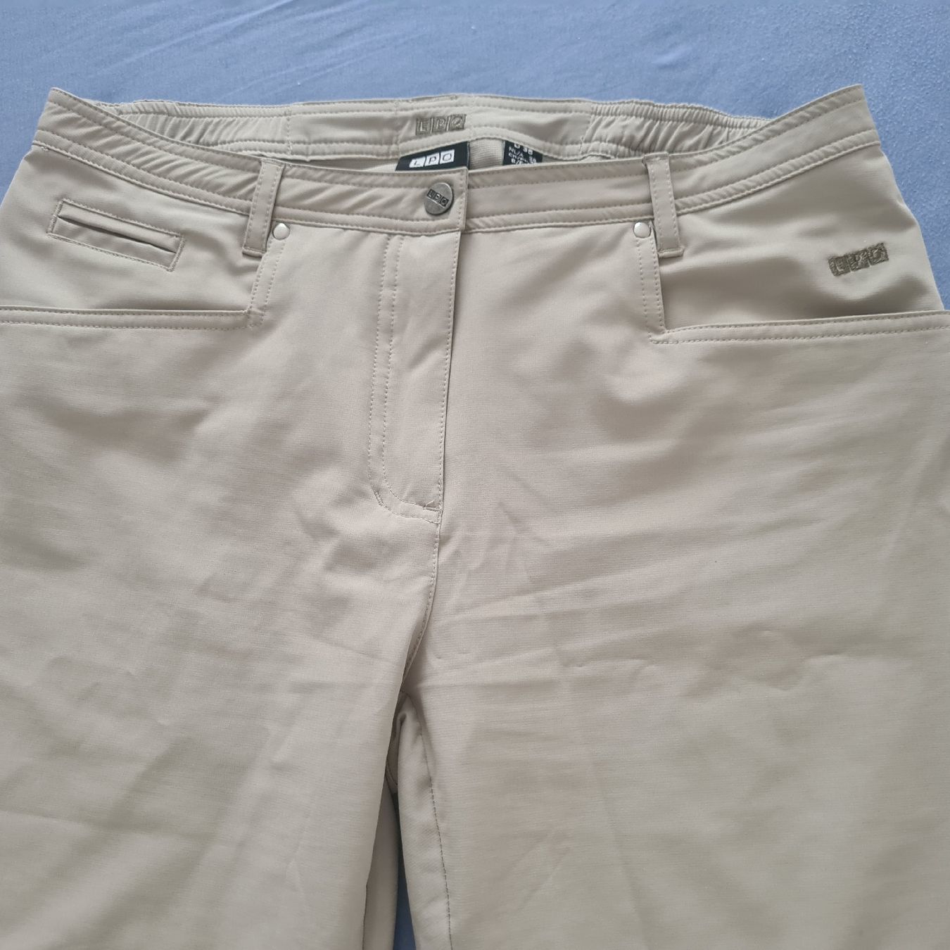 Pantaloni: LPO Damen Shorts  Gr 38 – Usato da Steinen venduto da turbogeiss99 1
