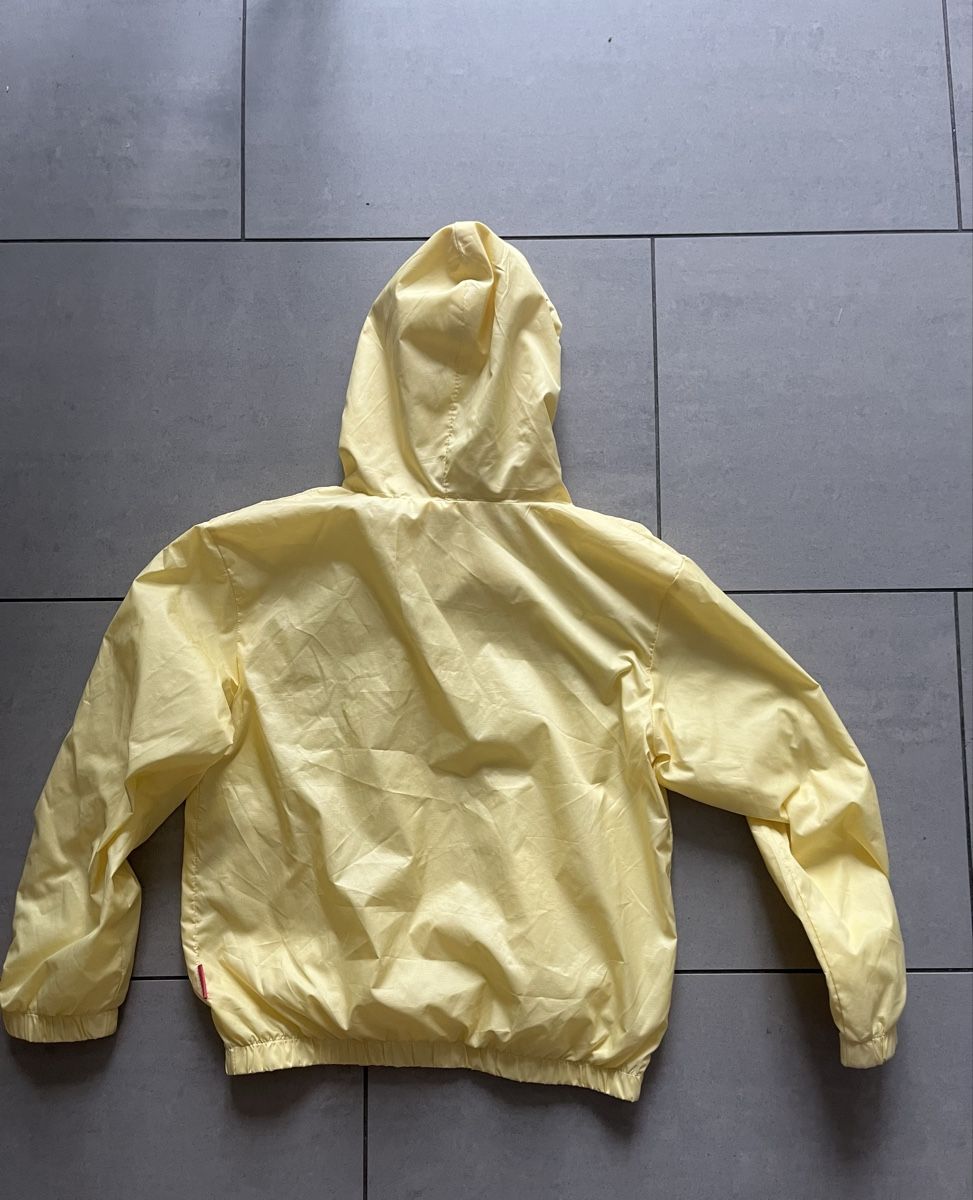 Giacche & Cappotti: Gelbe Windjacke mit Katzen, Gr. 116 – Usato da Zürich venduto da jmg_8005 2
