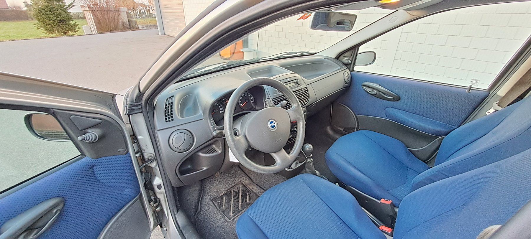 Fiat Automobili: Fiat Punto 1.2 Active – Usato da Altnau venduto da Nhj 5
