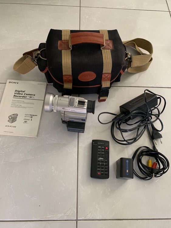 CAMÉSCOPE SONY HANDYCAM DCR-SC100E MINI DV BANDE NUMÉRIQUE