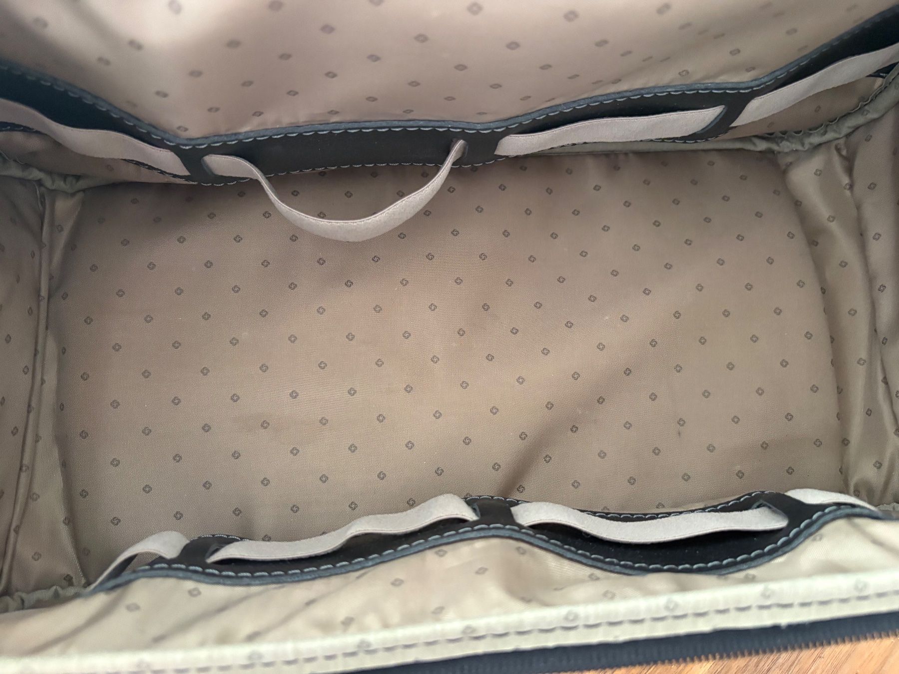 Samsonite Borse da donna: Samsonite Beauty Case / Reisetasche schwarz – Usato da Wettingen venduto da 194073riner 5
