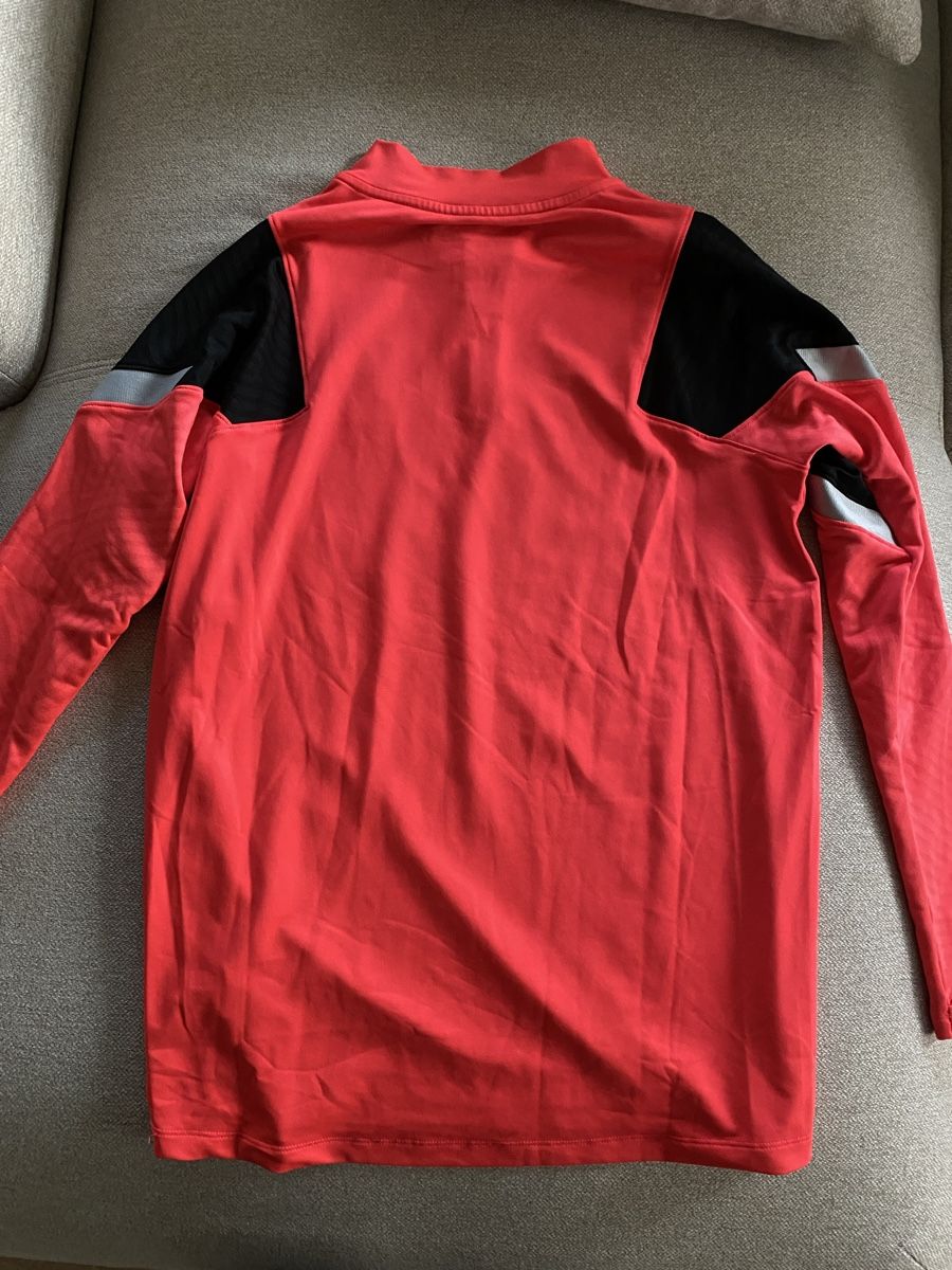 Nike Leibchen & Hosen: Pull d'entraînement Liverpool FC - Taille M – Gebraucht aus Rossemaison von Carduelis 1