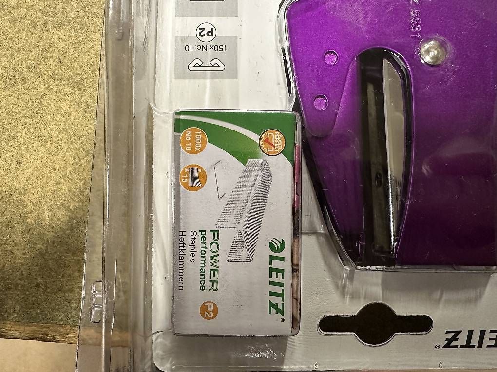 Bindegeräte: neue Leitz WOW Heftzange in violett – Neu und originalverpackt aus Necker von liq24 3