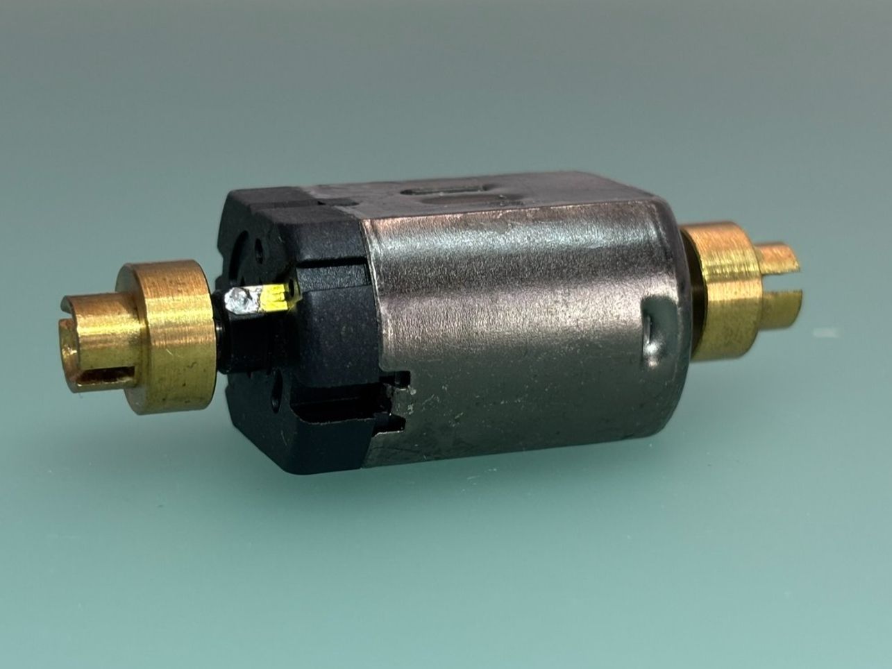 Rivarossi Modellini di ferrovie: RIVAROSSI HO MOTOR  / MOTEUR – Nuovo (secondo la descrizione) da Sion venduto da lol_98vj 1
