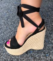 Keilabsatz Sandalen Schwarz Schnürung Grösse 39 NEU Leder