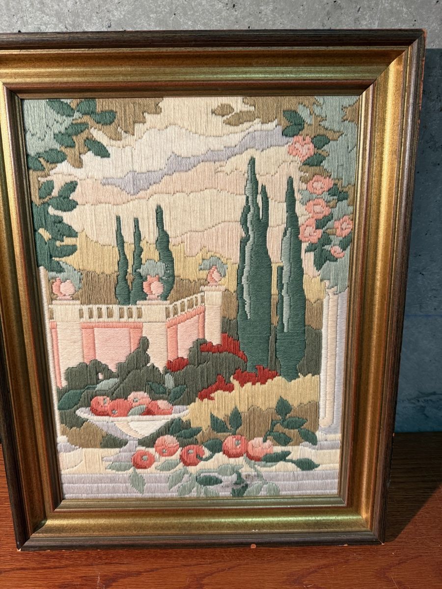 Cerchi da ricamo: Broderie ancienne encadrée – Usato da Lausanne venduto da artnouveau05