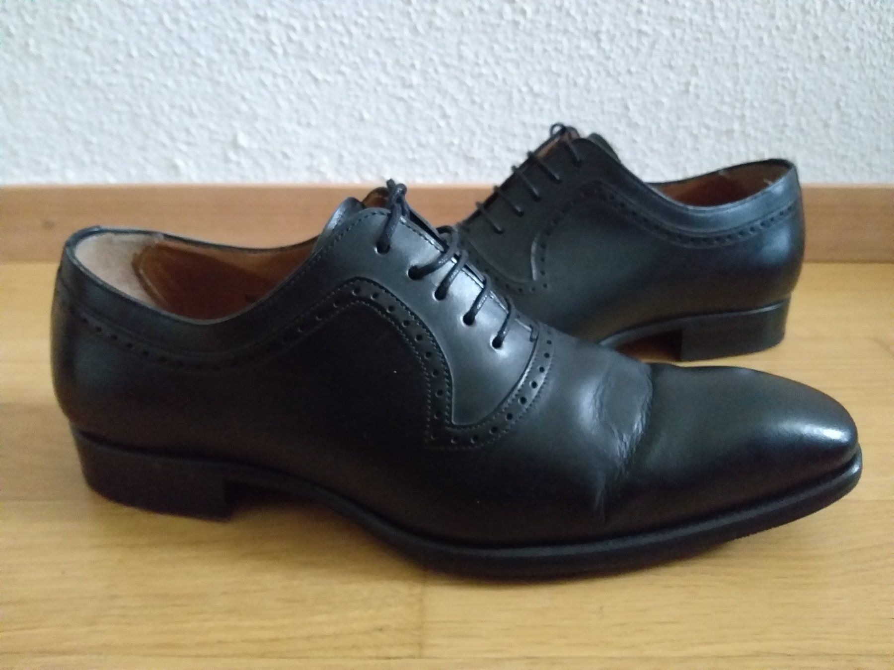 Scarpe da uomo: FINSBURRY Chaussures / Schuhe     Pointure / Nummer 40,5 – Usato da Cossonay-ville venduto da Super-Price-Quality