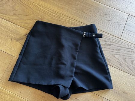 Zara Skort