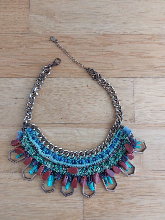 Collier Plastron Réminiscence Neuf Avec Étiquettes - Bijou Élégant Et Moderne