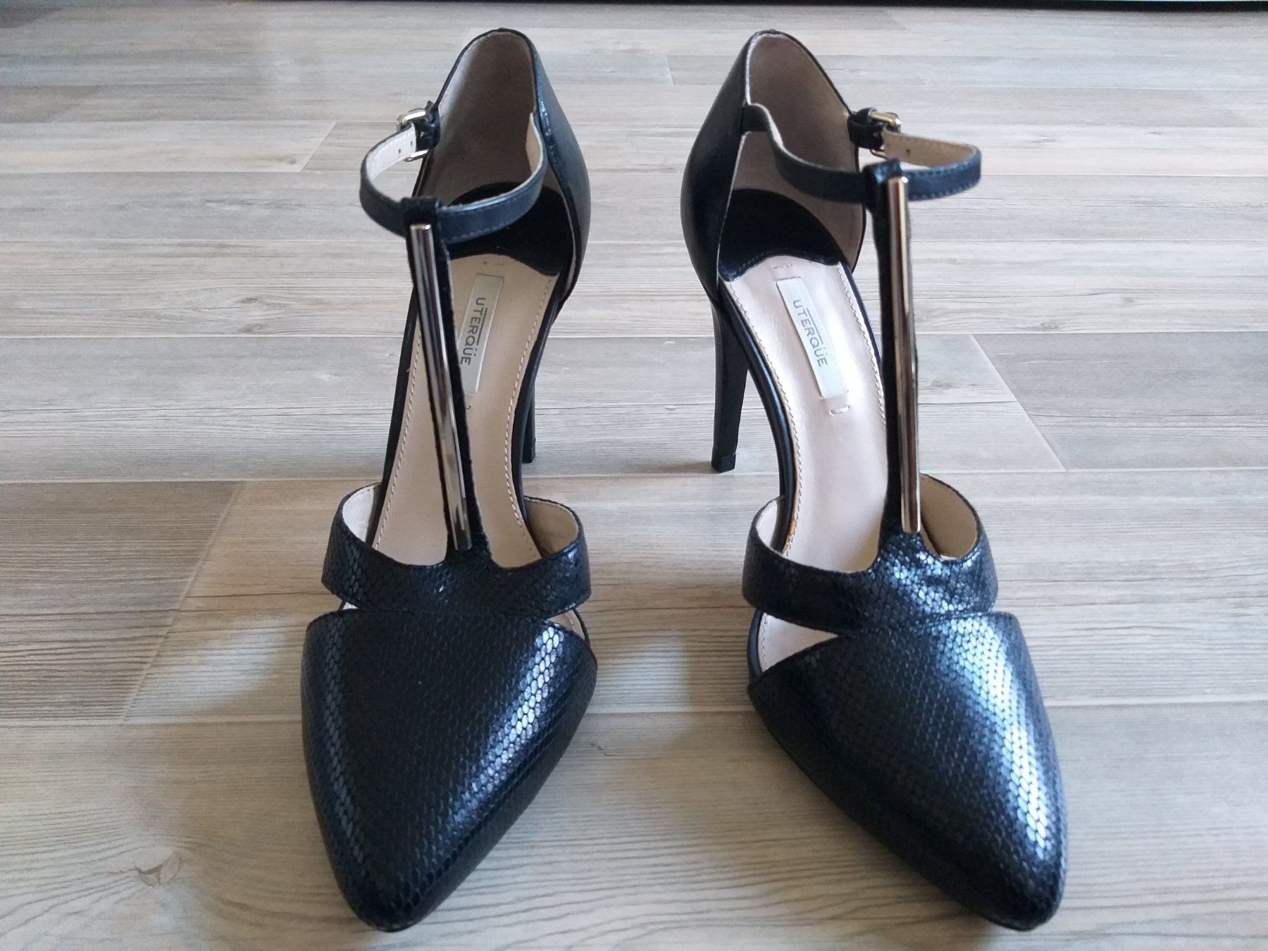 Scarpe da donna: UTERQÜE Chaussures / Schuhe pointure / Nummer 39 – Usato da Cossonay-ville venduto da Super-Price-Quality 3