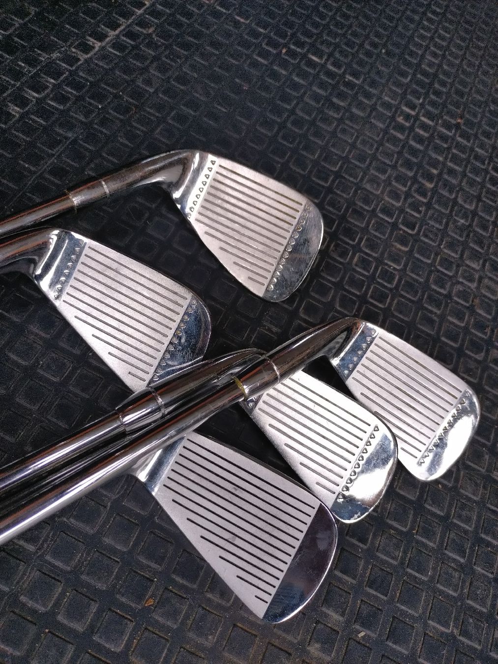 Mazze & Set: Par-rite Golf set Right – Usato da Farvagny-le-Grand venduto da LaCaverne