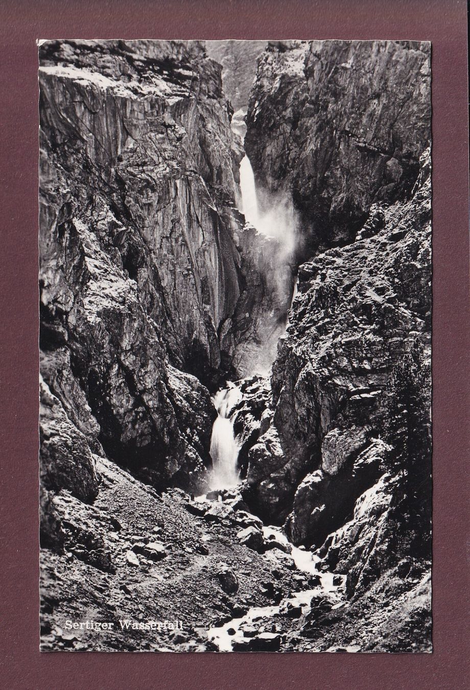 Cartoline postali: SERTIGTAL - Wasserfall - 1962 – Usato da Pully venduto da nicecards