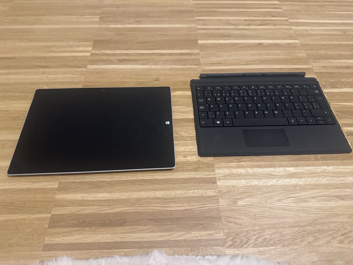Microsoft Notebook: Sie bieten auf ein Microsoft Surface 3 1645 10.8" Tablet  – Usato da Neuenhof venduto da aun_n8js