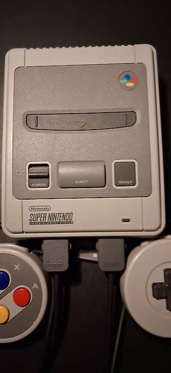 Console: Super Nintendo SNES Classic Mini  20 + 1 Games – Usato da Wängi venduto da dav_bw52 1