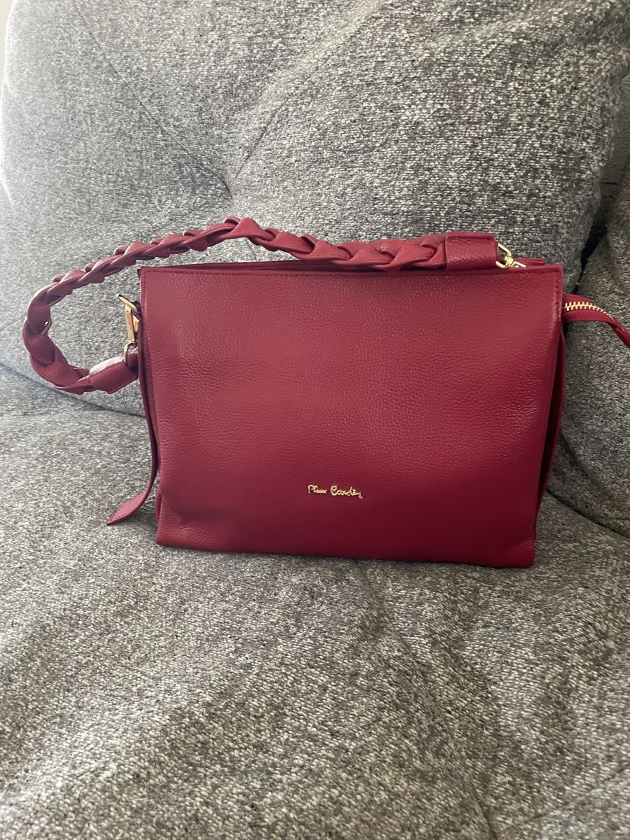 Pierre Cardin Sacs: Sac Pierre Cardin – Neuf (Voir description) à Fully par brunyrac3862 2