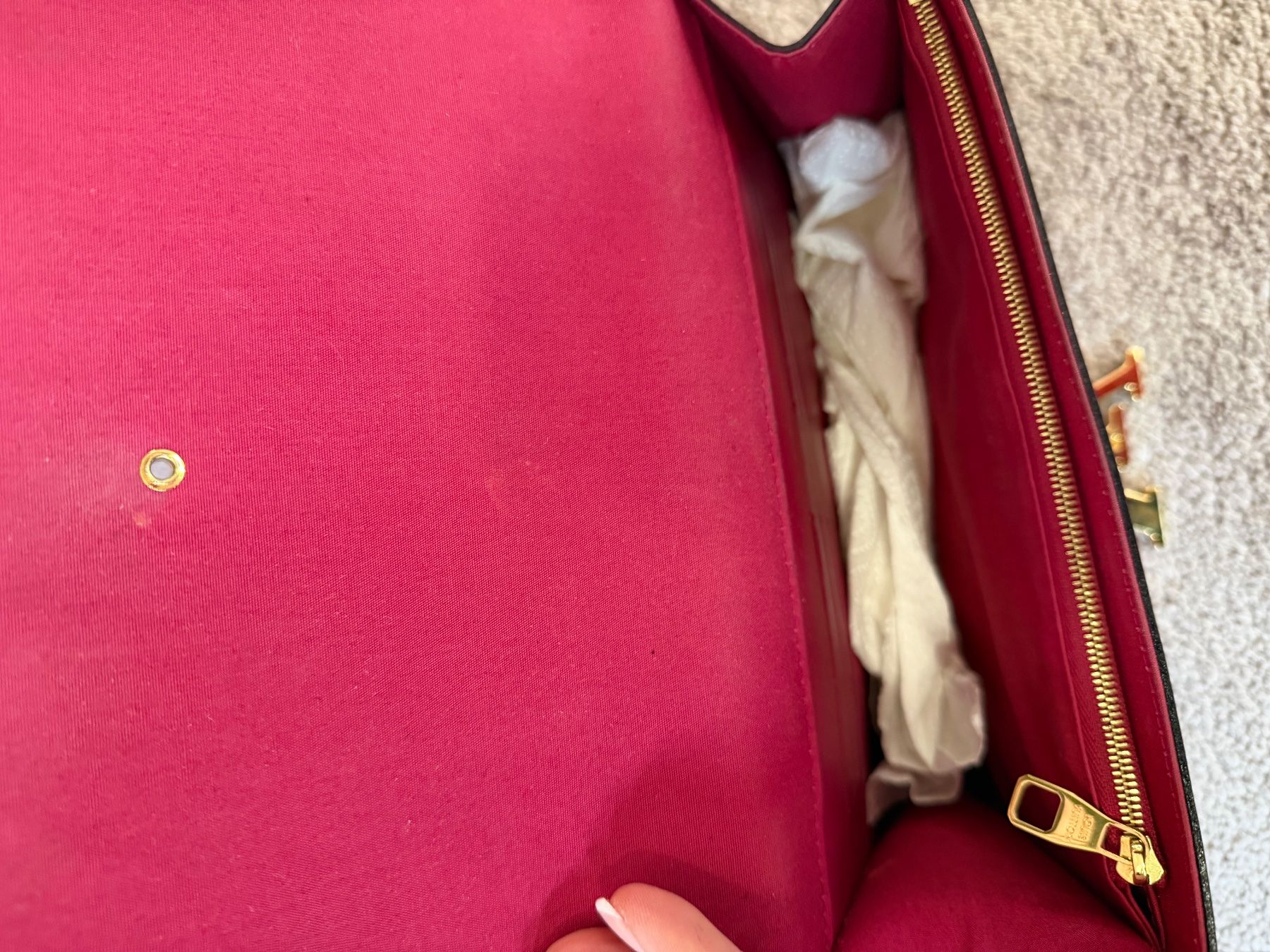 Louis Vuitton Borse da donna: Louis Vuitton Pochette Fuchsia – Usato da Zürich venduto da SecondhandZurich 6