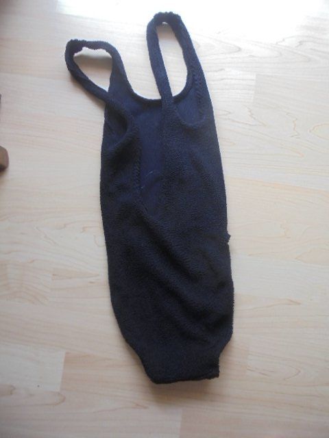 Costumi da bagno & Bikini: Badeanzug Schwarz Gr. 44 – Usato da Hinwil venduto da Glasperlen