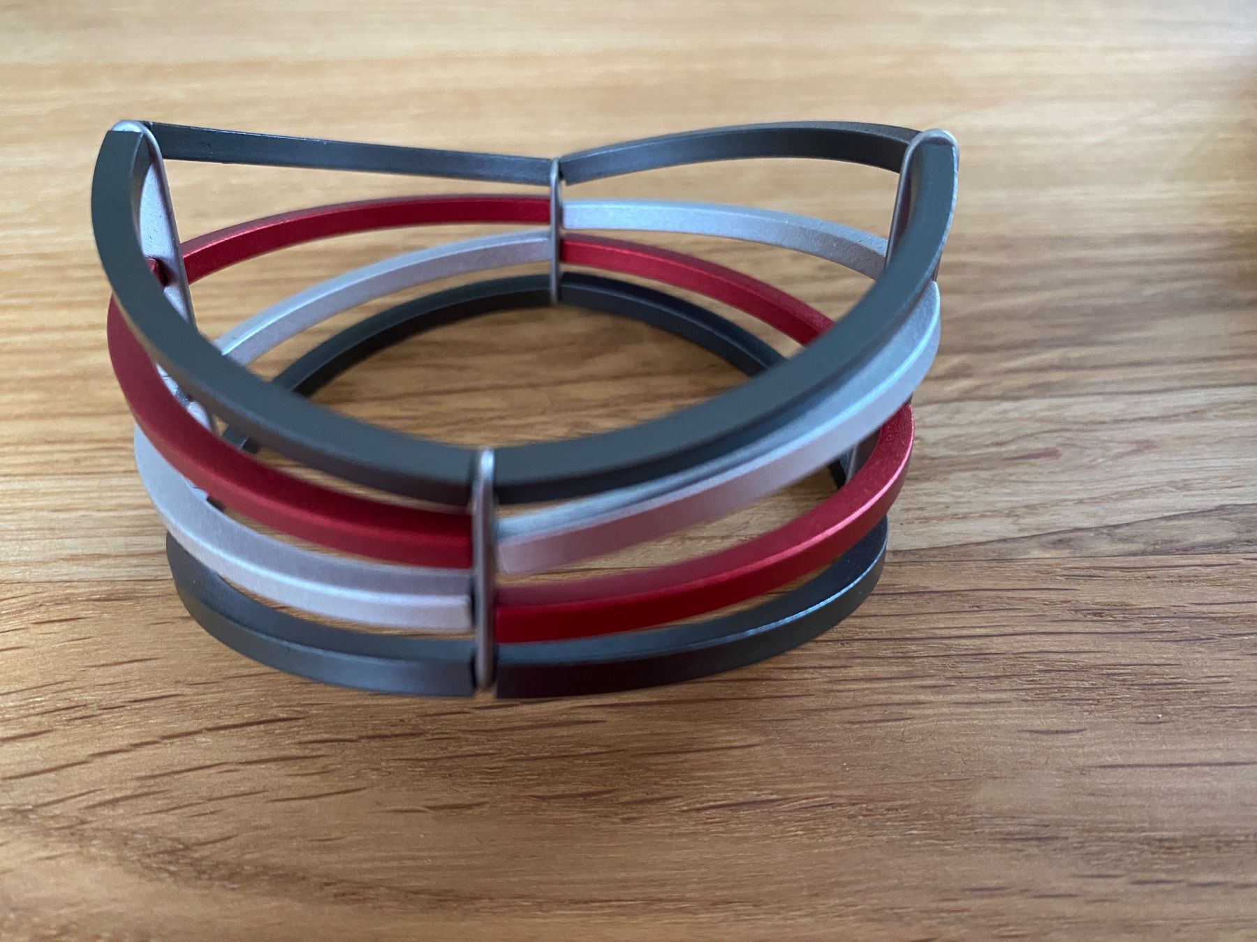 Bracciali & Braccialetti: Schweizer Design Armreif Step by Step - nie getragen – Nuovo (secondo la descrizione) da Dübendorf venduto da Mari90 1