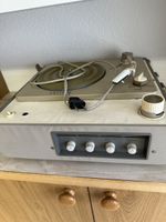 Antiker Röhrenplattenspieler Philips