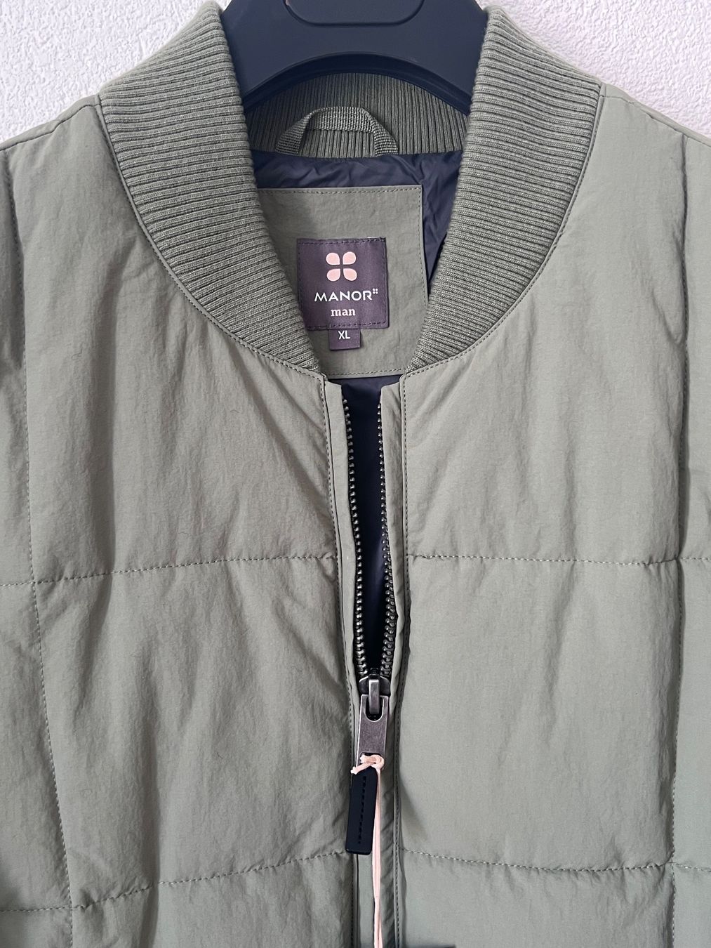 Manor Giacche: Un Blouson bomber Manor neuf – Nuovo (secondo la descrizione) da La Chaux-de-Fonds venduto da art_x8mz 3