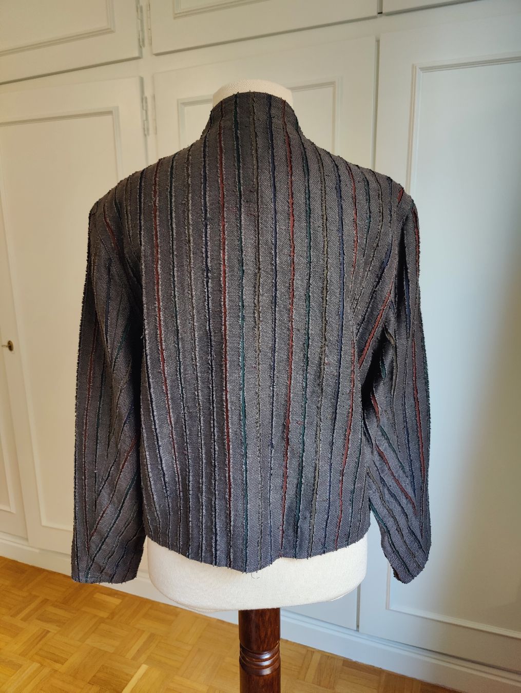 Jacken: Vintage Striped Linen Textured Jacket – Neu (gemäss Beschreibung) aus La Tour-de-Peilz von dAutrefois 2
