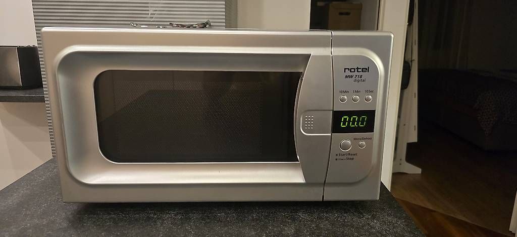 Rotel Küchengeräte: Mikrowelle Rotel MW 718 Digital – Gebraucht aus Dübendorf von dva_2s6m
