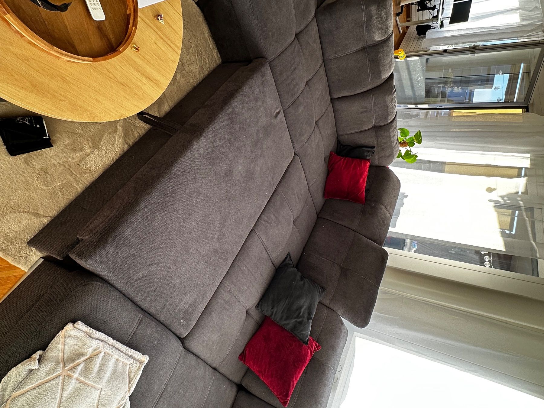 Conforama Divani: Ecksofa dunkelgrau mit Schlaffunktion gebrauchter Zustand – Usato da Uster venduto da Janine_Russ_92 2