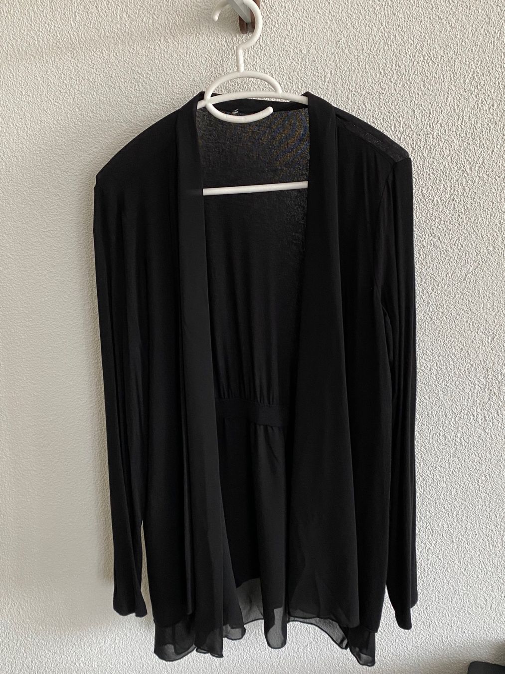 Bolero: Bolero Schwarz – Usato da Hunzenschwil venduto da heb_blr9