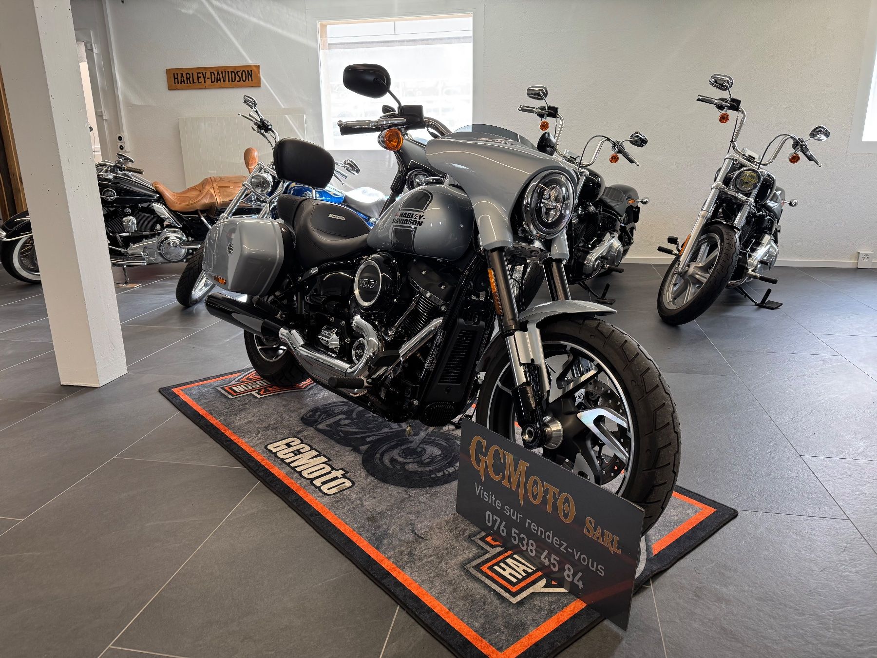 Harley-Davidson Chopper: Harley Davidson Softail Sport Glide 107 LEASING POSSIBLE – Usato da Echallens venduto da HD90 6