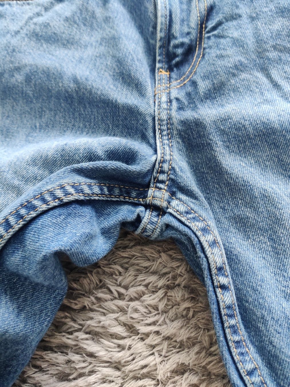 Bershka Jeans: Bershka Mom Jeans – Usato da Pieterlen venduto da Saemelili 4