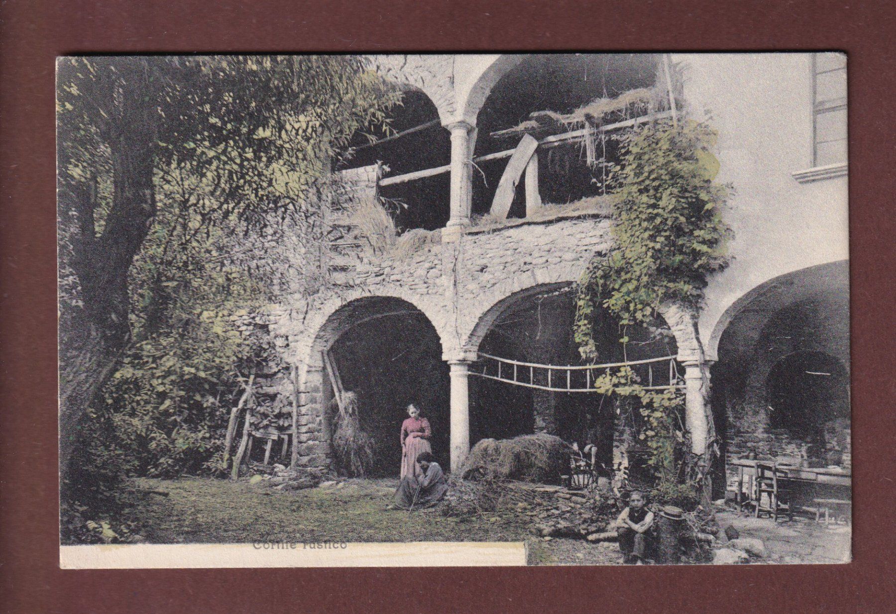 Cartoline postali: TICINO - Cortile rustico – Usato da Pully venduto da nicecards-shop