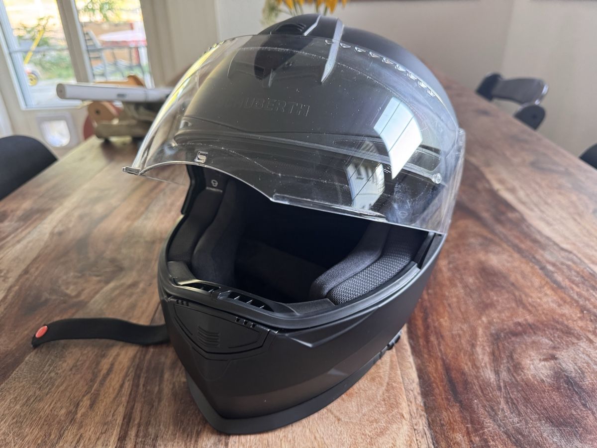 Schuberth Helme & Visiere: Motorradhelm Schuberth integral Grösse L (58/59) – Gebraucht aus Hirzel von rfhz 1