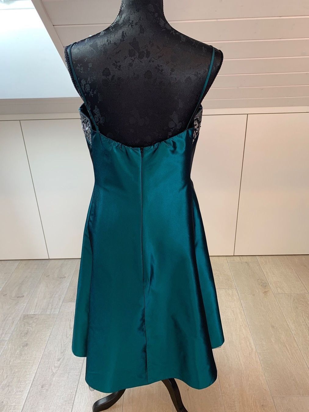 Vestiti: petrolfarbiges Kleid GR 38 – Usato da Langnau am Albis venduto da Judithsebi 2