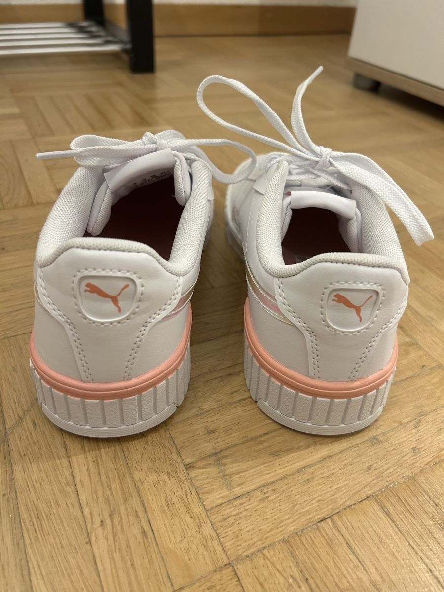 Puma Chaussures femmes: Puma Damenschuh – D'occasion à Laupen ZH par JasRahBee 2