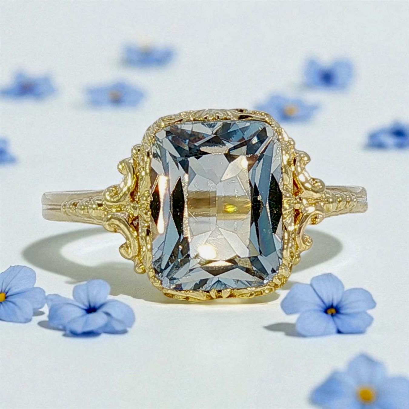 Anelli: Antik Jugendstil Ring 9k Gold mit synth. Blauem Spinell – Usato da Embrach venduto da marufa 1