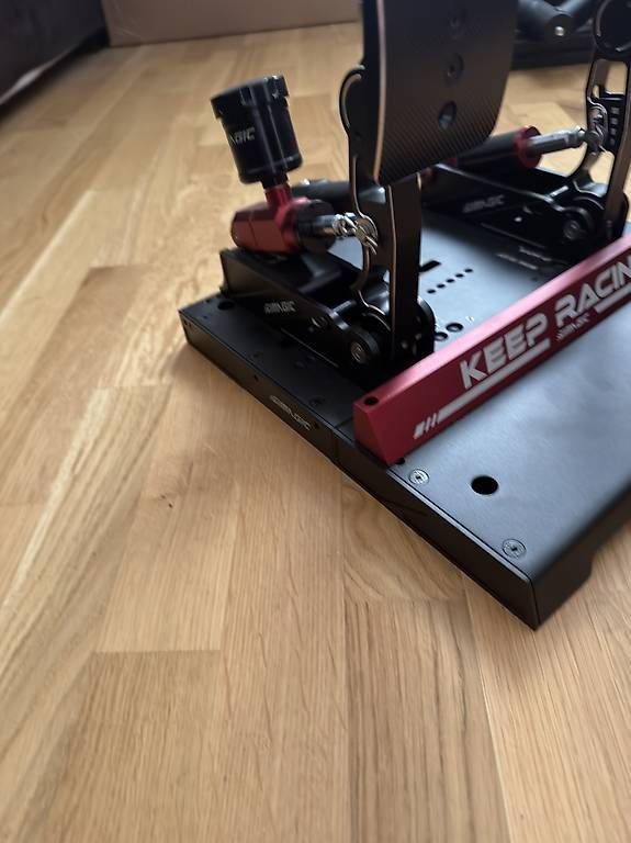 Manettes: SIMAGIC P1000FRS – D'occasion à Cudrefin par adr_9dgc