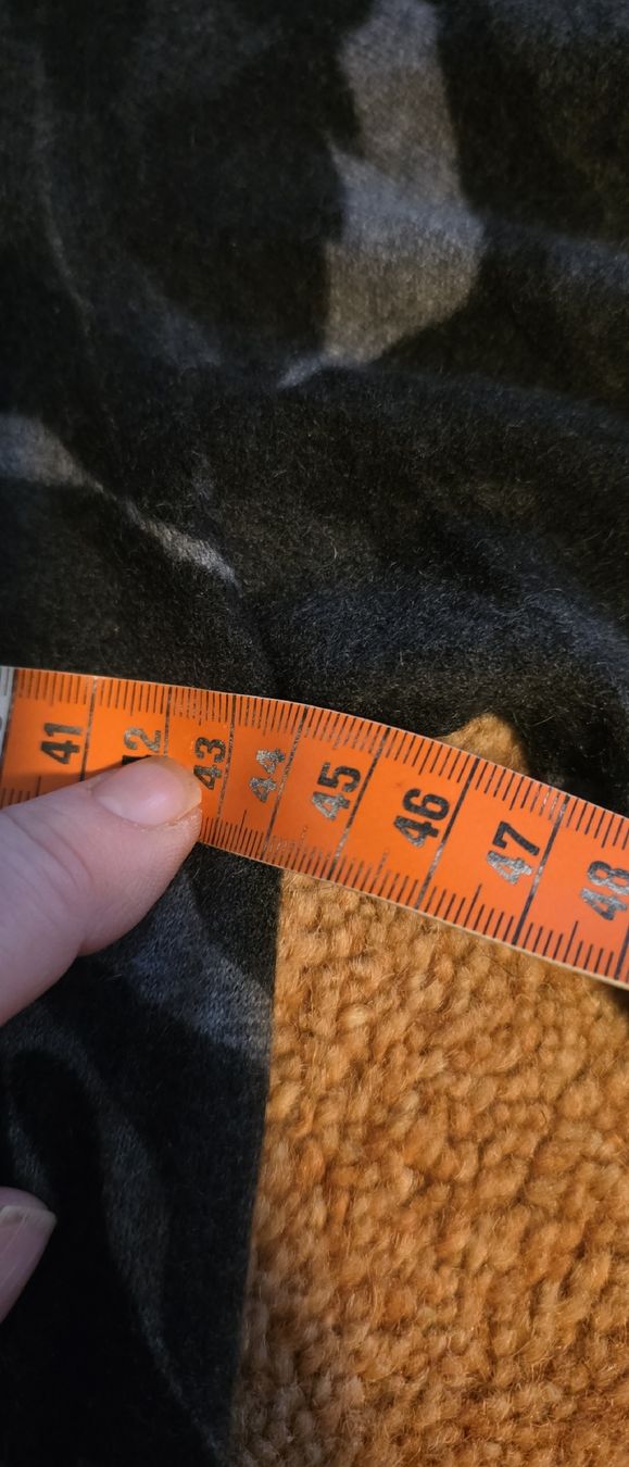 Maglioni & Felpe: Zadig & Voltaire Cashmere Pullover, Grau/Schwarz, Gr. M – Usato da Riedikon venduto da Winter21. 5