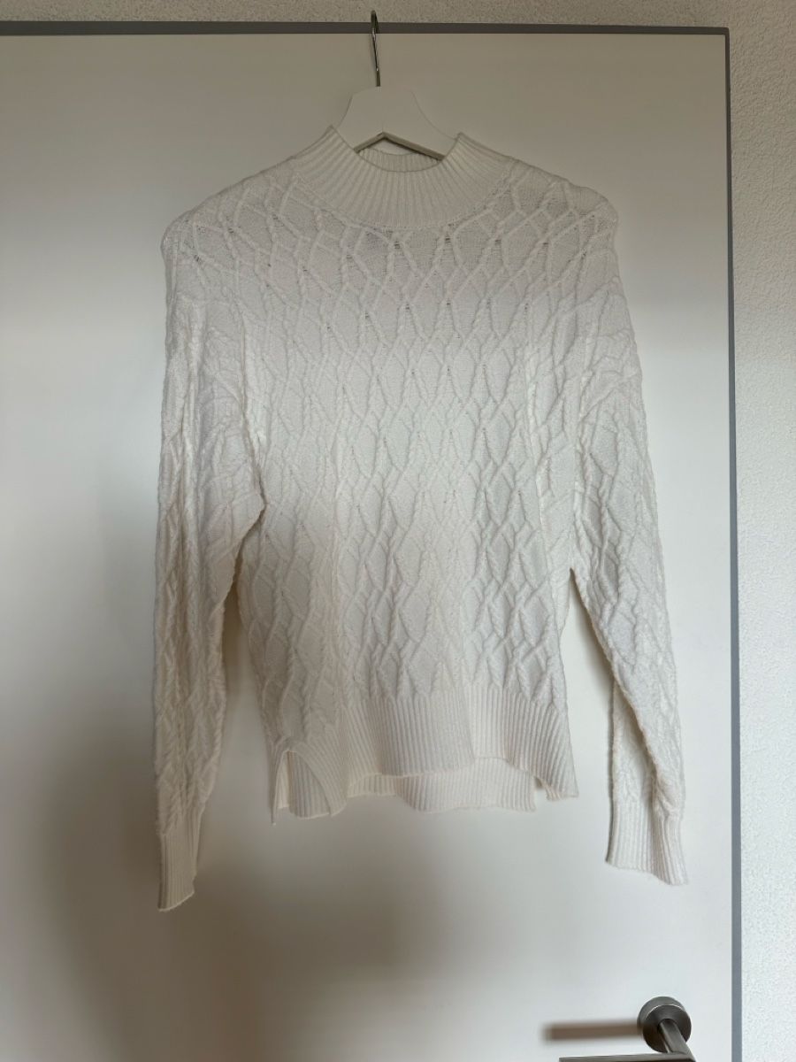 Pullover & Sweatshirts: Winterlicher Strickpullover, Weiss, Grösse M - Top Zustand – Gebraucht aus Reinach BL von Alles_muss_weg00