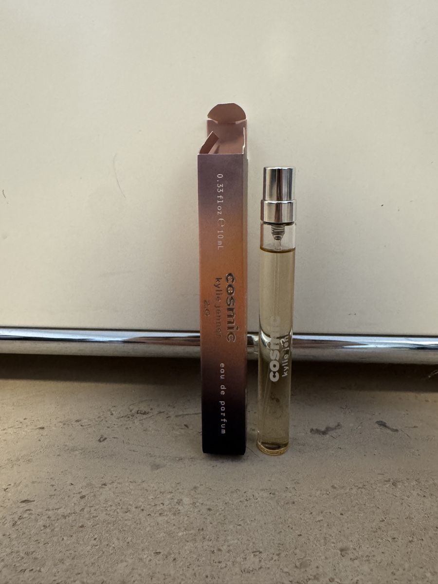 Parfum & Eau de Toilette: Cosmic 2.0 Kylie Jenner 10ml – Gebraucht aus Kilchberg ZH von zimna 2