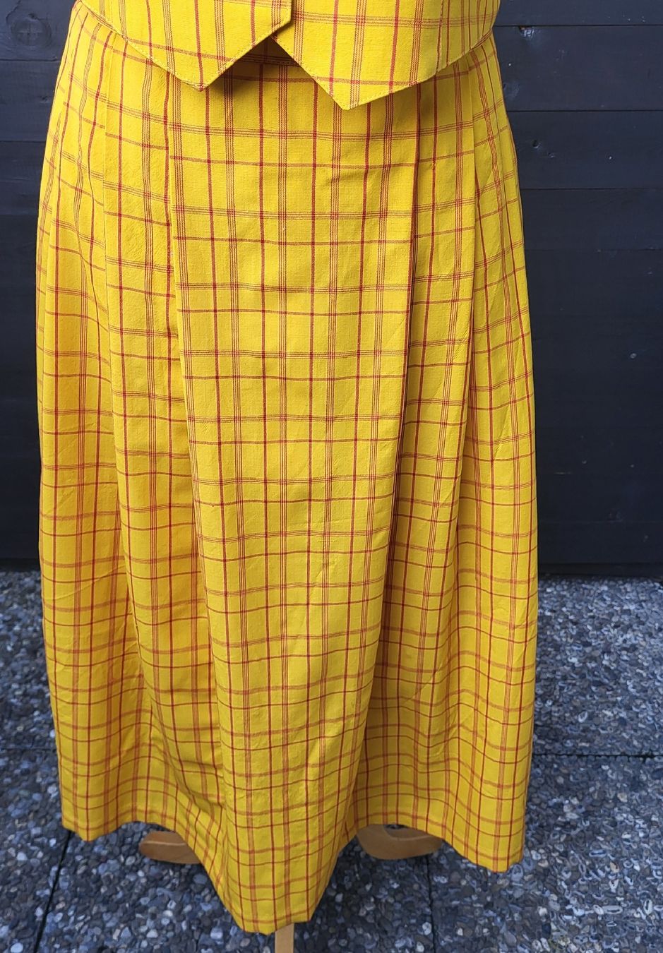 Gonne: Jupe & Gilet – Nuovo (secondo la descrizione) da Fribourg venduto da VictoriaShop7 5