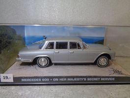 Altaya 1:43 Mercedes-Benz 600 Diorama James Bond 007
