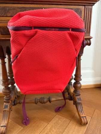 Samsonite Rucksack. Masse gemäss Fotos. Diverse Fächer