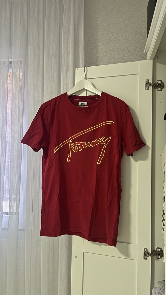 Tommy Hilfiger T-shirt: Tommy Hilfiger T-Shirt S – Nuovo (secondo la descrizione) da Langenthal venduto da rosablau00