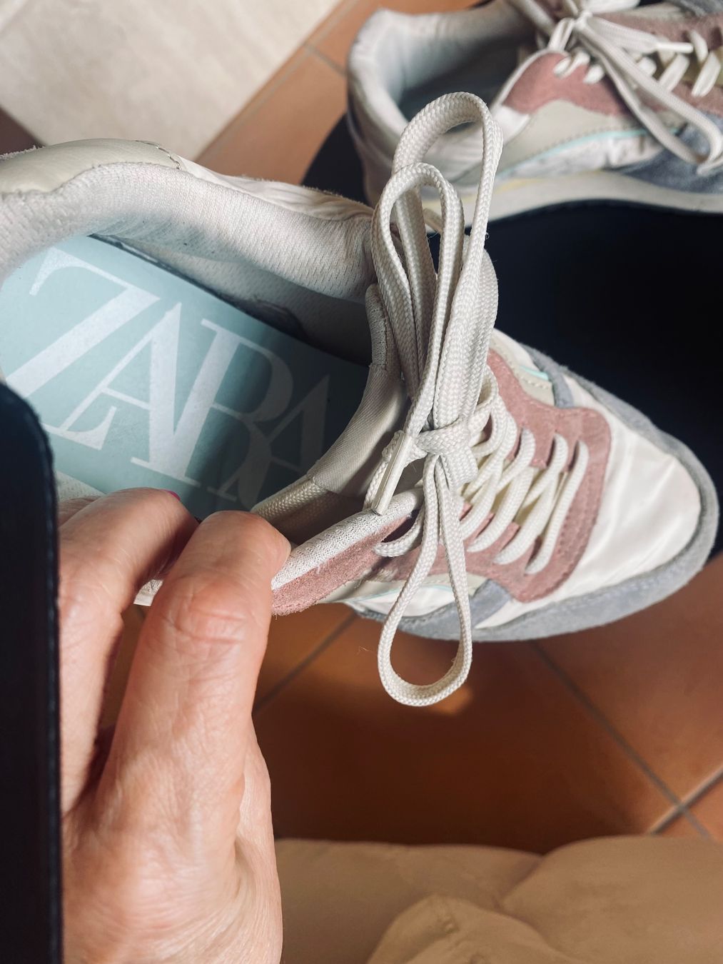 Zara Damenschuhe: Superbes baskets Zara  Envoi possible/Versand möglich – Gebraucht aus Belmont-sur-Lausanne von chu_vxf5 2